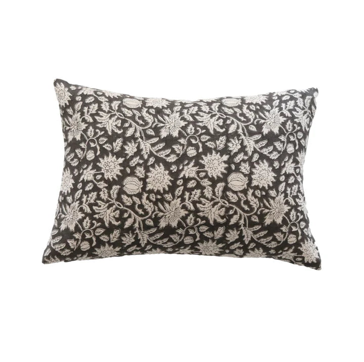 Estelle Pillow Cover – Artisan Craftsmanship with Timeless Contrast