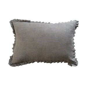 Fin Lumbar Pillow – Subtle Elegance with Textured Charm