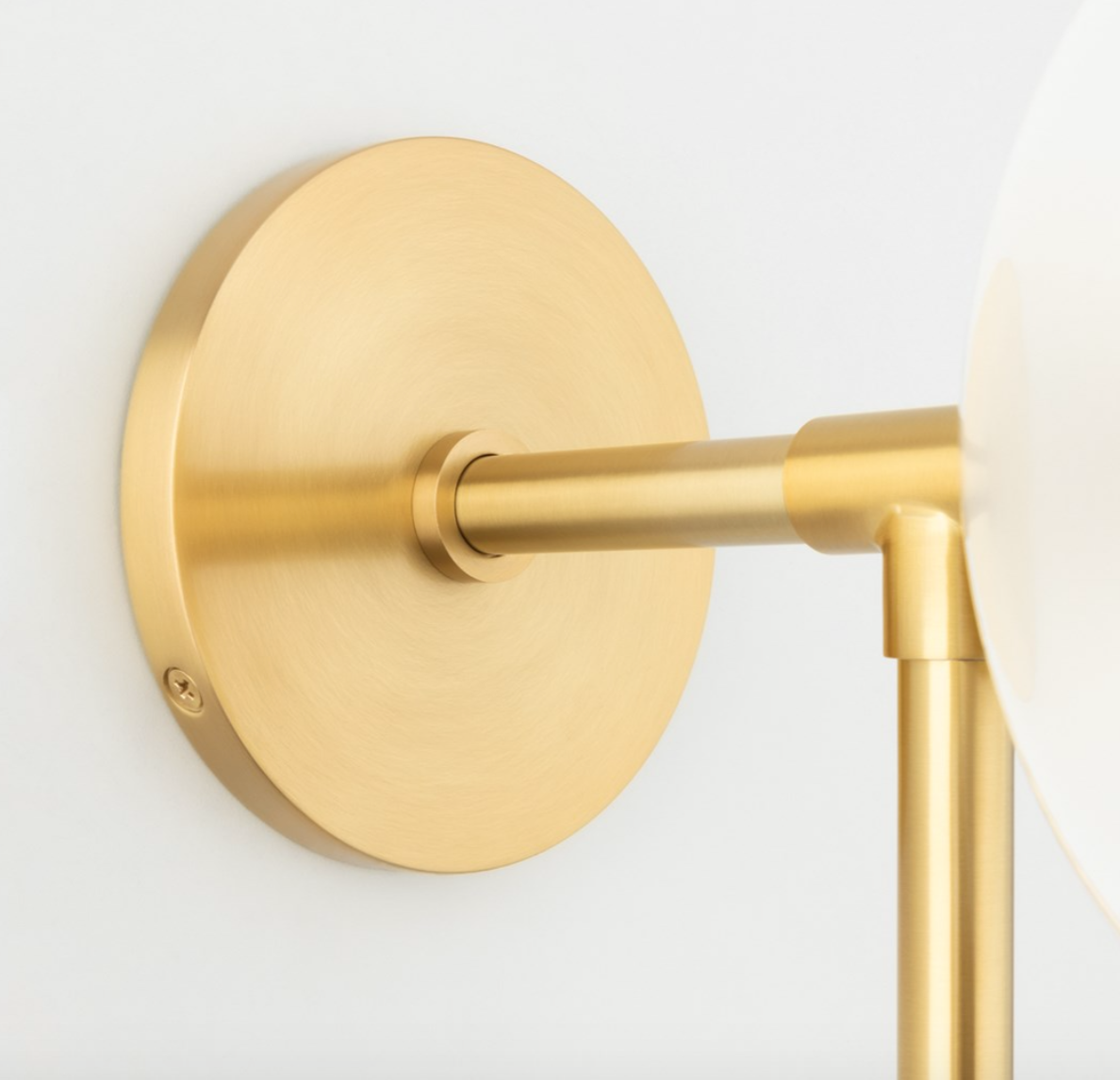 Ashleigh Sconce: A Statement of Modern Elegance