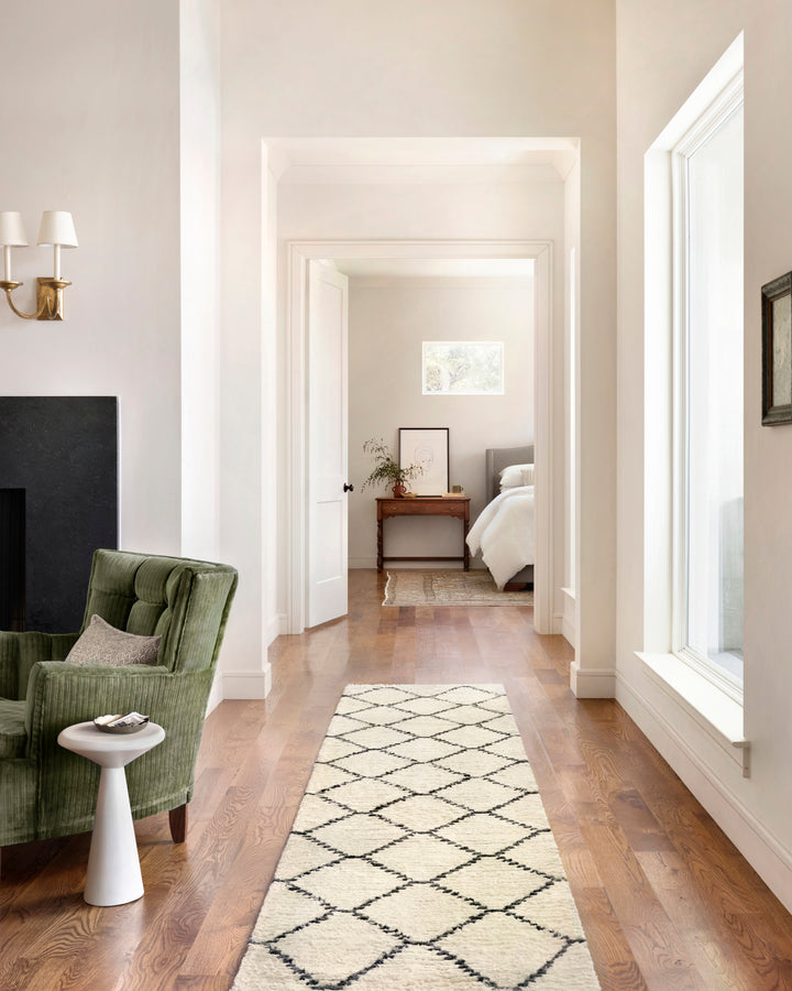 Alice IV Rug, Yellow and Black Combination, Image in Floor