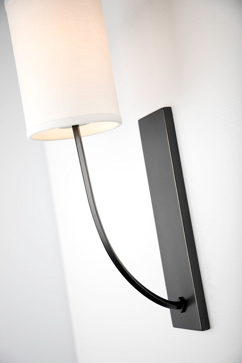 Colton Sconce: An Oasis of Minimalist Sophistication