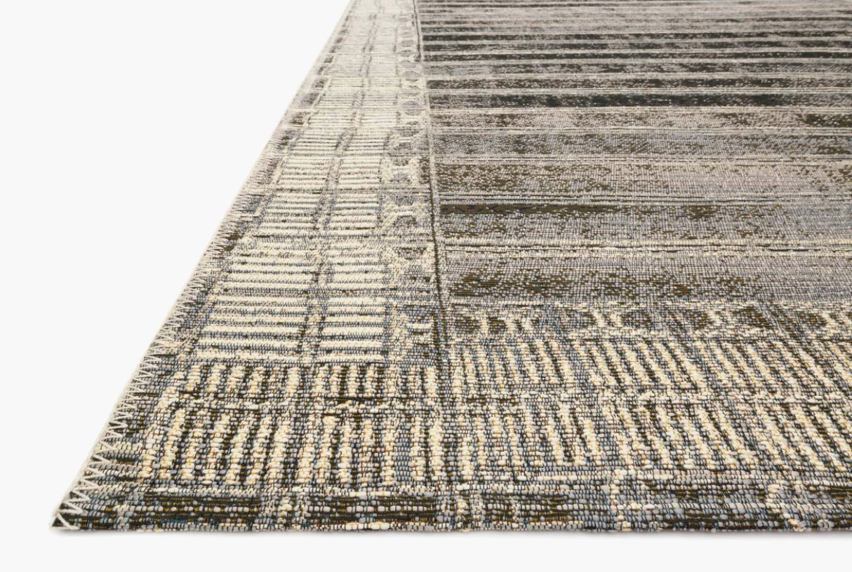 Transform Your Space: Raki Indoor/Outdoor Rug.