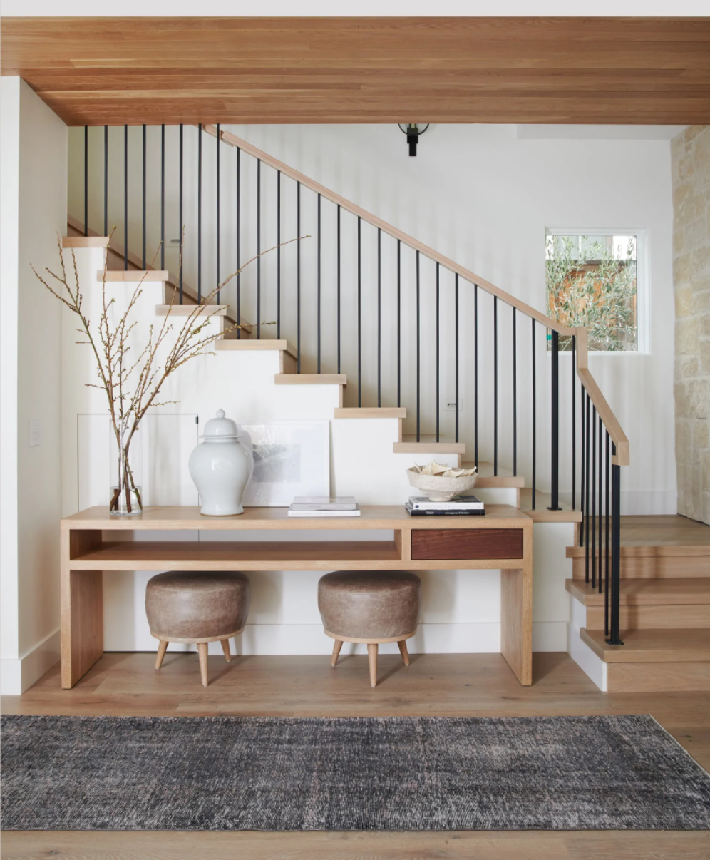 Sawyer Stool – Crafted for Elegance and Function