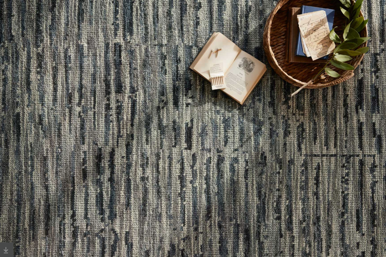 Luxurious Craftsmanship: Hand-Knotted Beauty in Daphne Stone